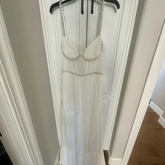V. Chapman The Gwen Dress in White